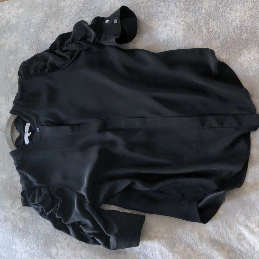 FRAME Gillian silk top, sz M